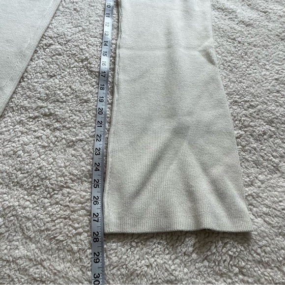 Women’s Boutique V Neck Wide / Flare Leg White Sweater Set Size Small - Picture 14 of 16